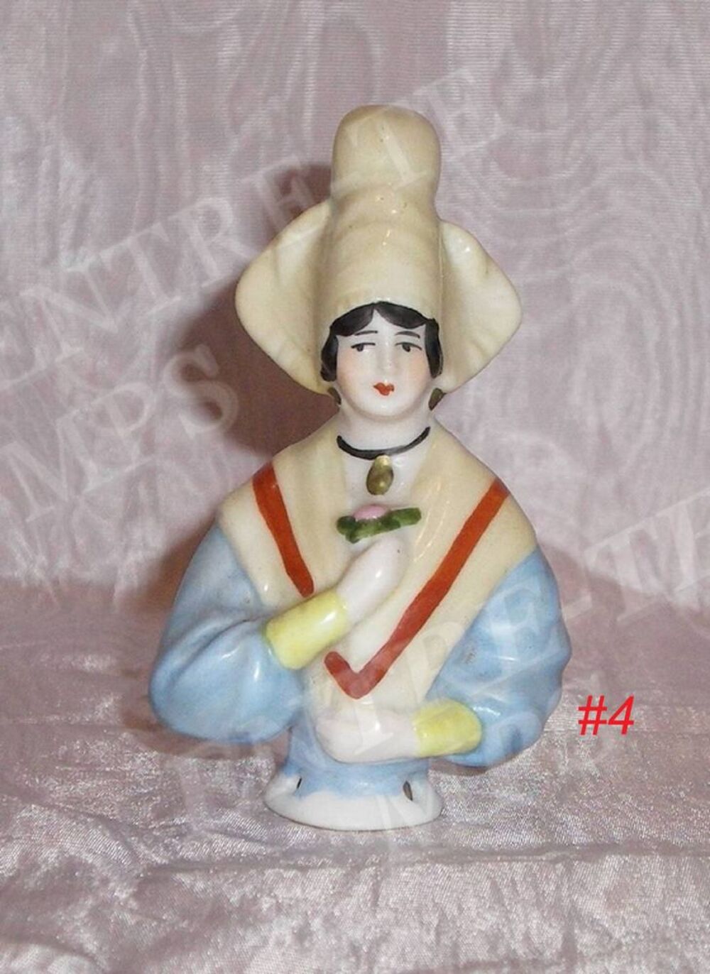 4 ANCIENNES DEMI-FIGURINE ART D&Eacute;CO (BOITE &agrave; POUDRE,HALF DOLL 