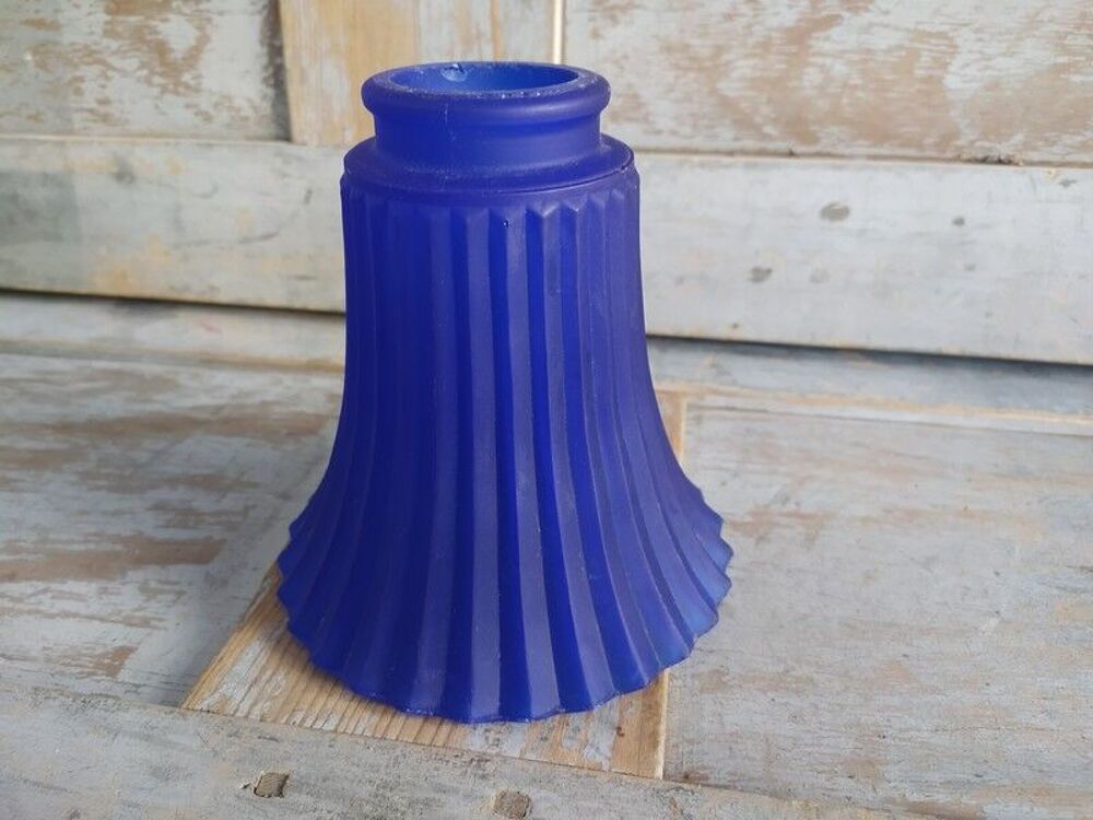 Ancienne Tulipe de Lampe Verre Bleue Cobalt Drap&eacute; Pliss&eacute; 

