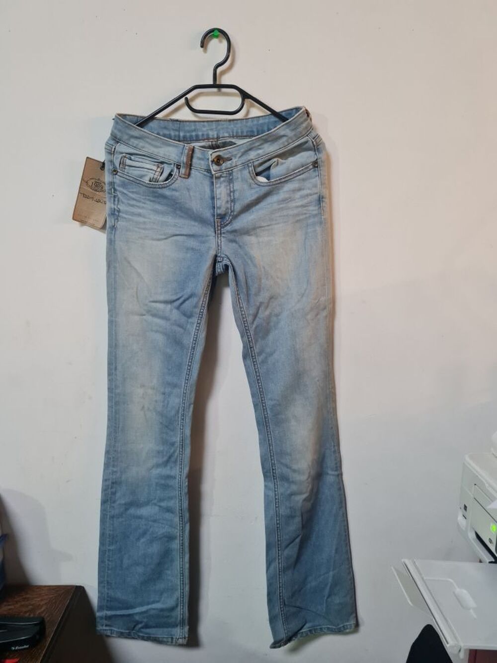 Jean's teddy Smith (femme)
Taille w27=36EU
Produit neuf. Vêtements