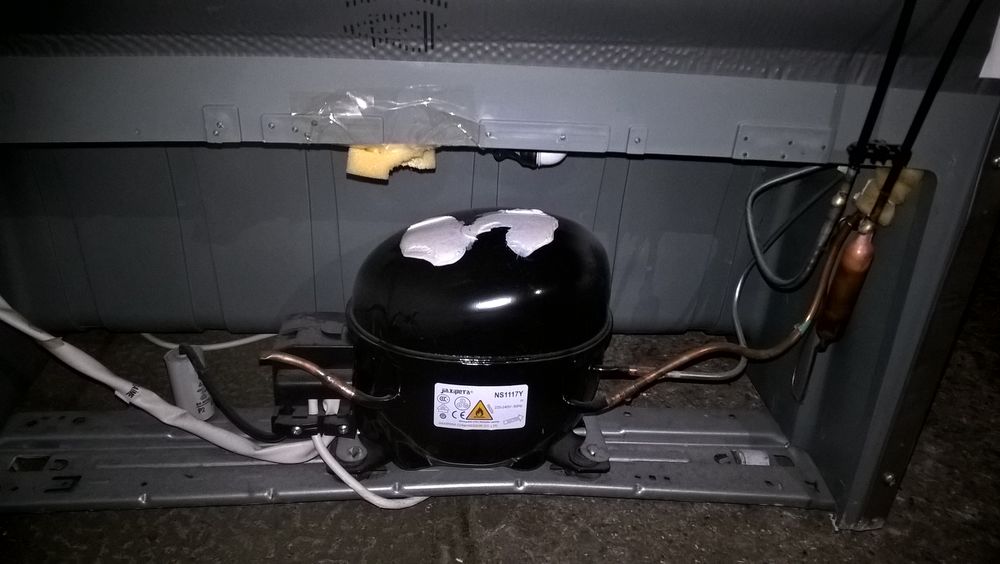 R&eacute;frig&eacute;rateur ARISTON HOTPOINT E4D AA XC. Electroménager