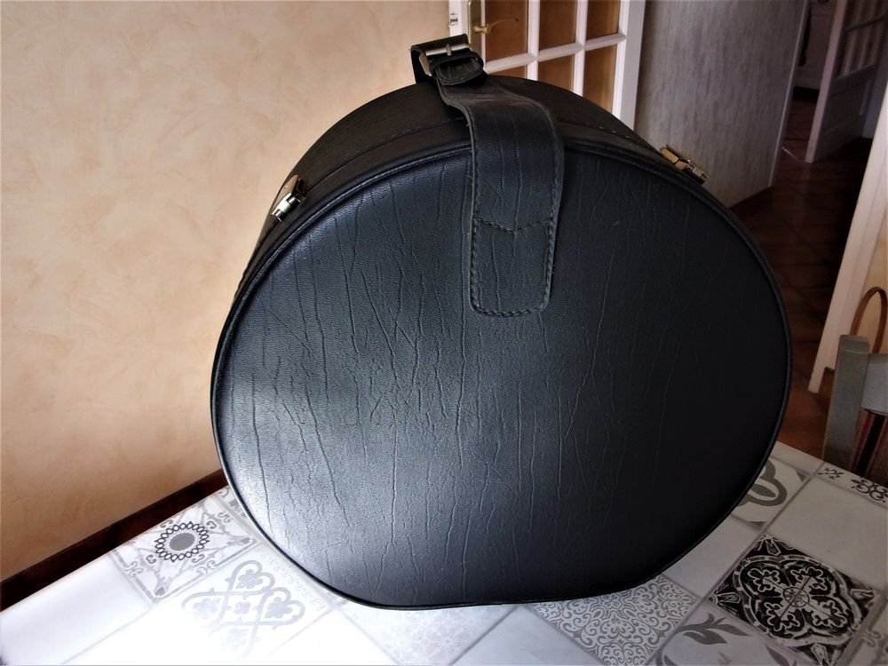 Bo&icirc;te &agrave; chapeaux Maroquinerie