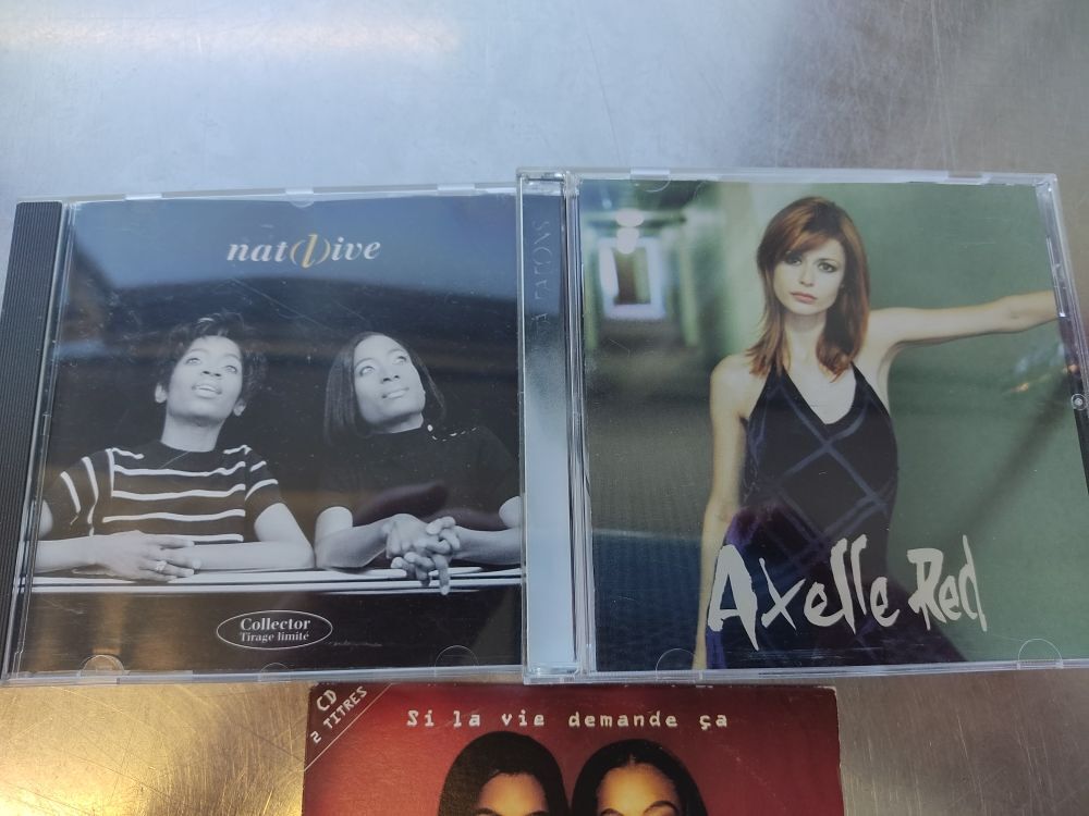 lot de CD CD et vinyles