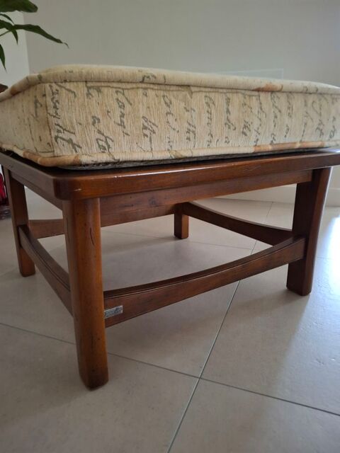 Pouf ou table Jacques LELEU  possible vte canap et fauteuil 120 Lognan (33)