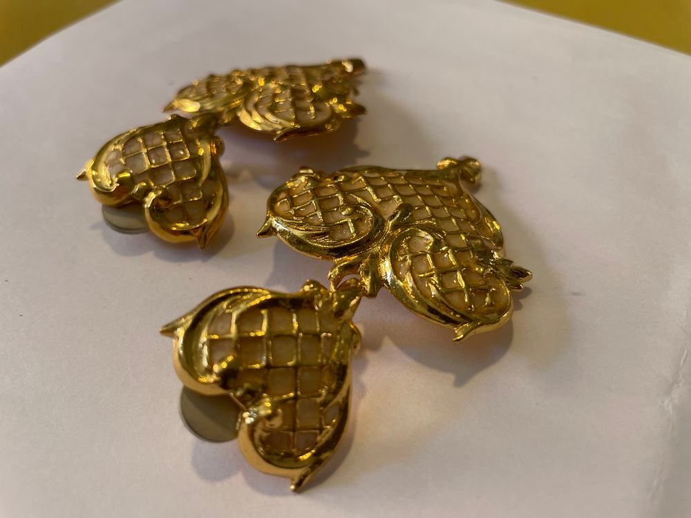 BO Clip coeur croisillons email blanc nacr&eacute; pendant c?ur CL Bijoux et montres