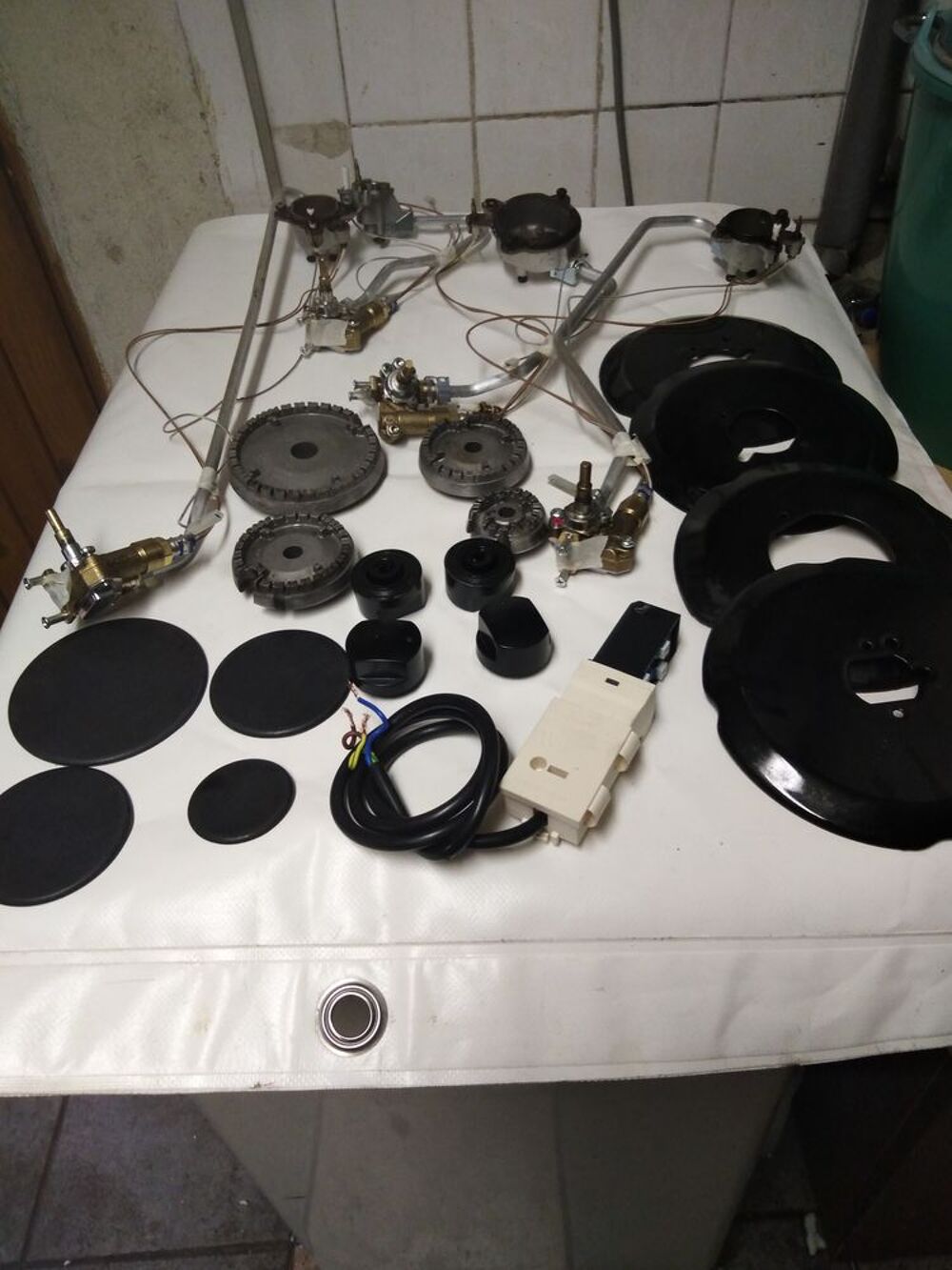 Pi&eacute;ces d&eacute;tach&eacute;es plaque cuisson Gaz Electroménager