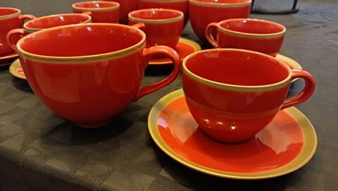 6 tasses et sous tasses et 4 bols 20 Marnaz (74)