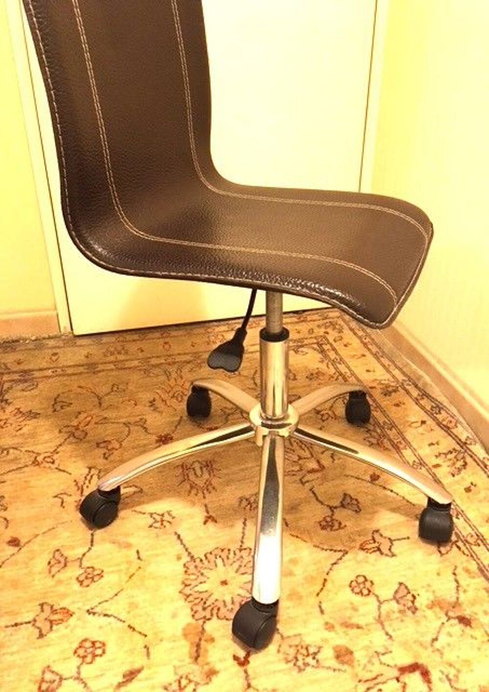 Chaise de bureau &agrave; roulettes Meubles