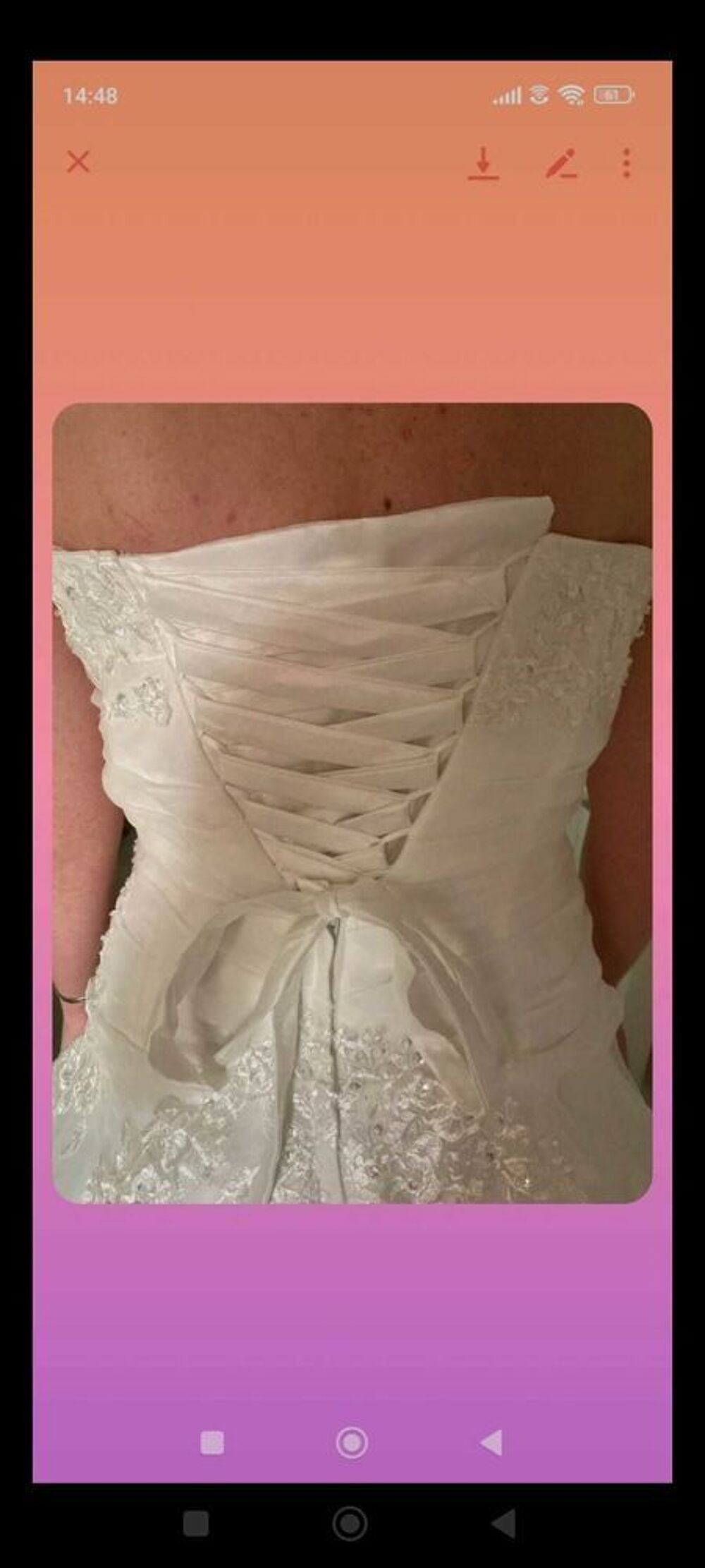 Robe de mari&eacute;e neuve Vêtements