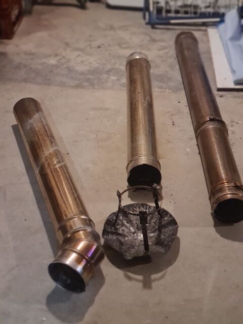 Bonjour lot de tubes pour poele a bois 90 Michery (89)