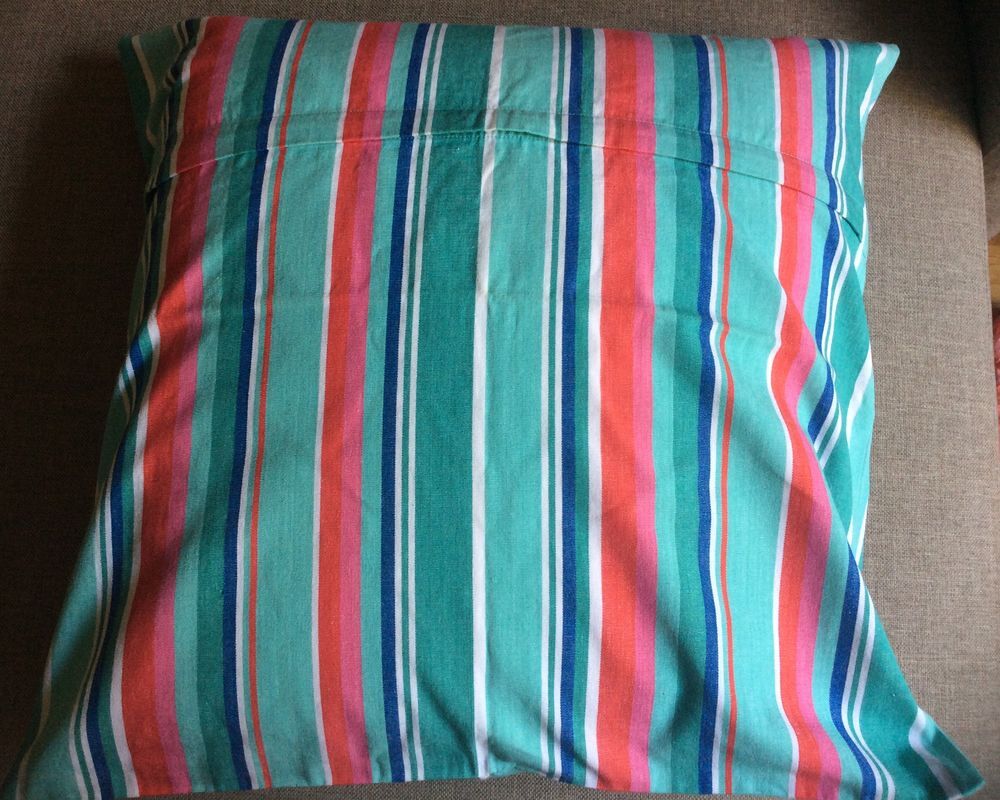 Housse de coussin (jardin, int&eacute;rieur) ray&eacute; 59x59cm - NEUF D�coration