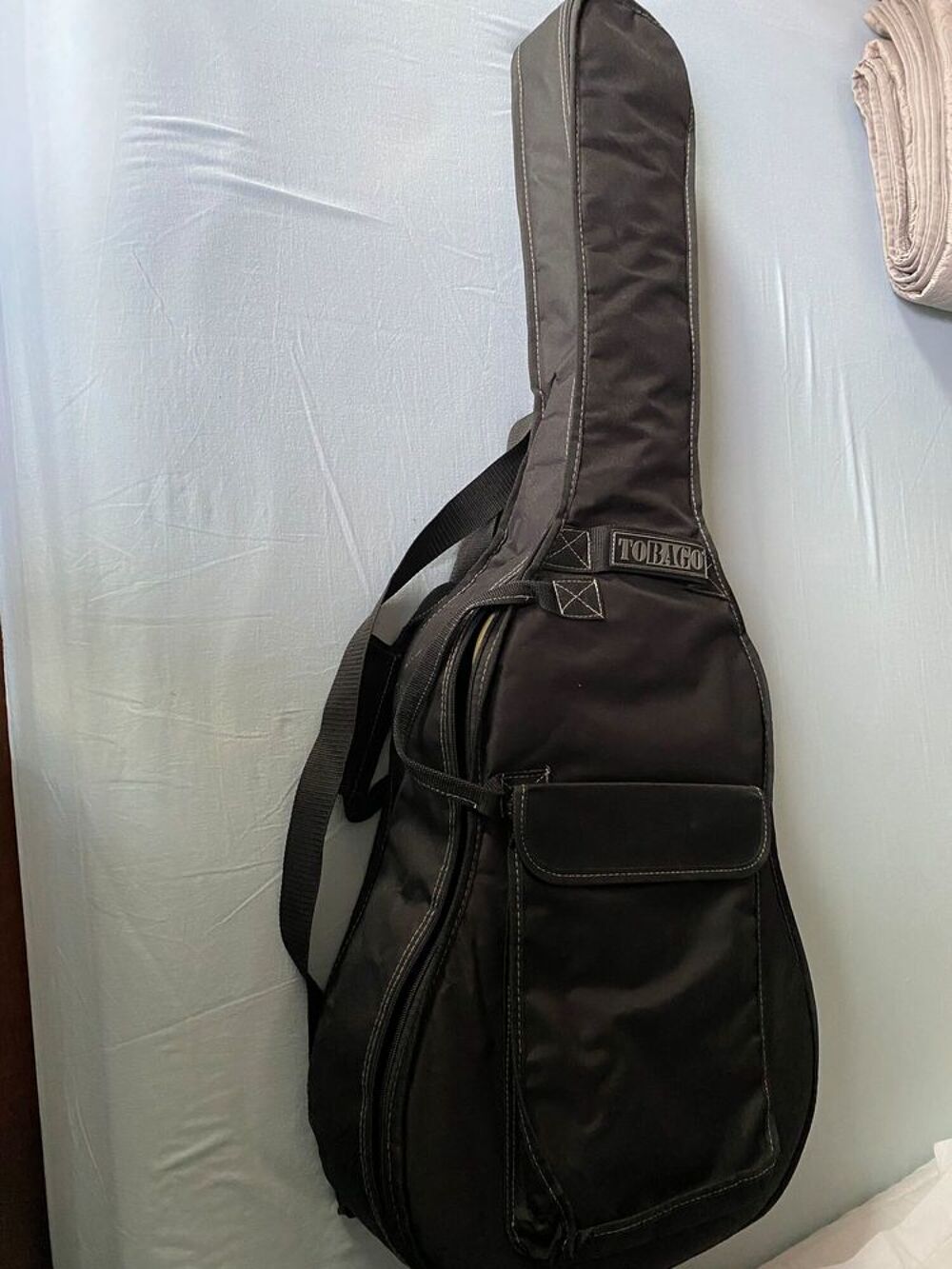 Guitare de marque IBANEZ bleue Instruments de musique