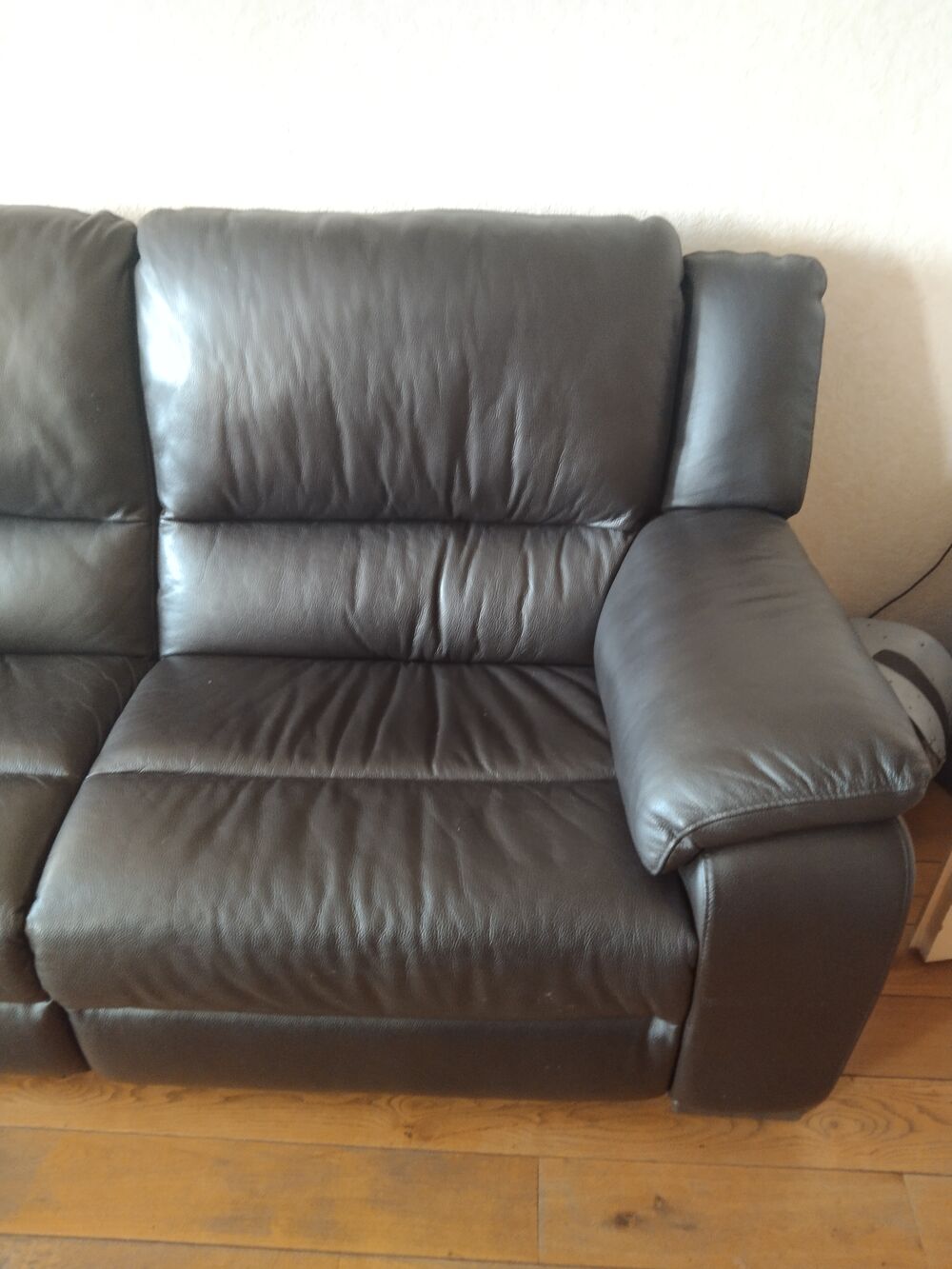 Beau canap&eacute; cuir Meubles
