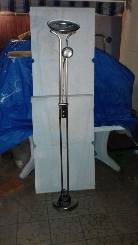 Lampe halog�ne articul�e
40 Sept�mes-les-Vallons (13)