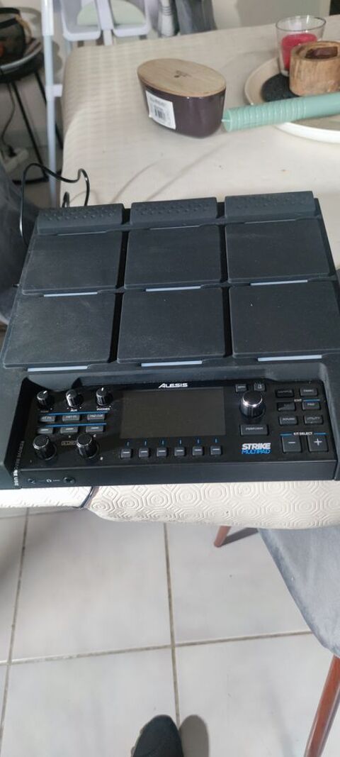 Alesis strike multipad 440 Montreuil (93)