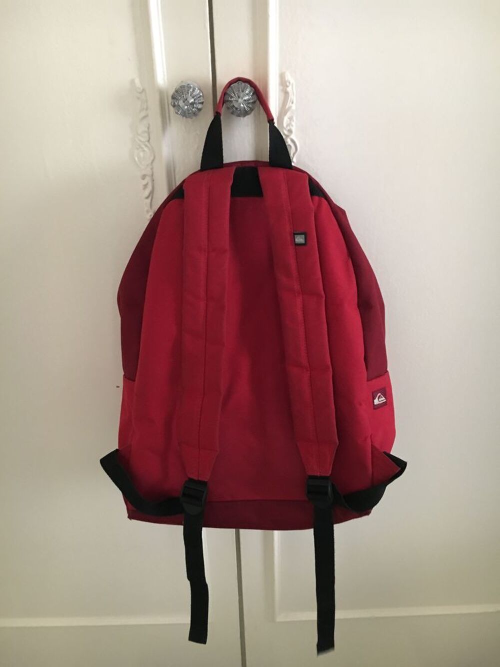 Sac &agrave; dos Quicksilver rouge
Maroquinerie