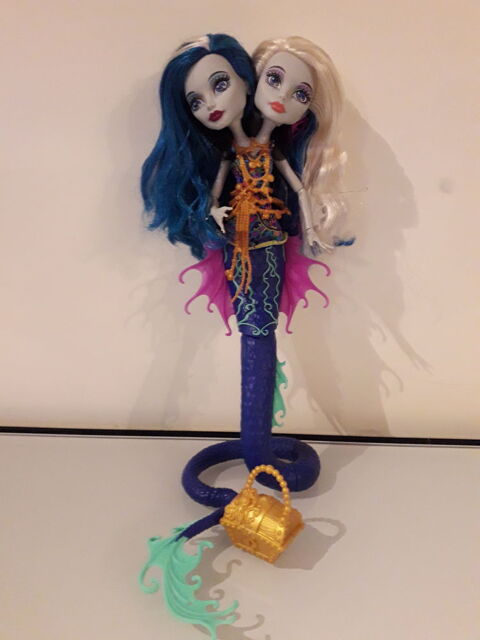 Vends poupée Monster High Sirène Peri et Pearl Serpentine  15 Grosbreuil (85)