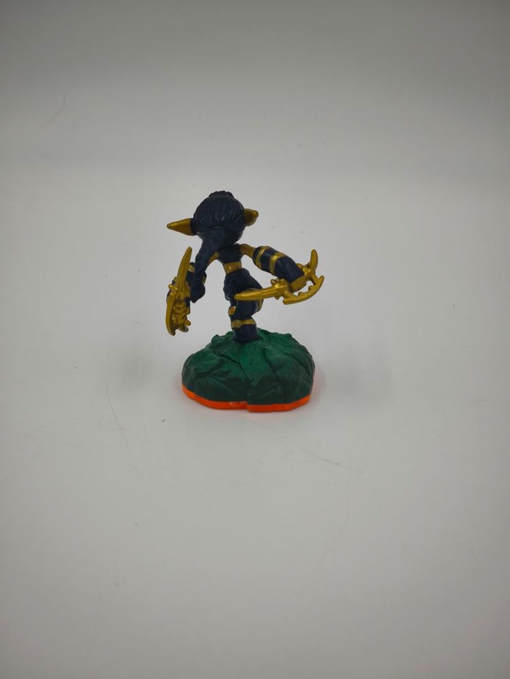 Figurine Skylanders Giants Legendary Steath Elf Consoles et jeux vidéos