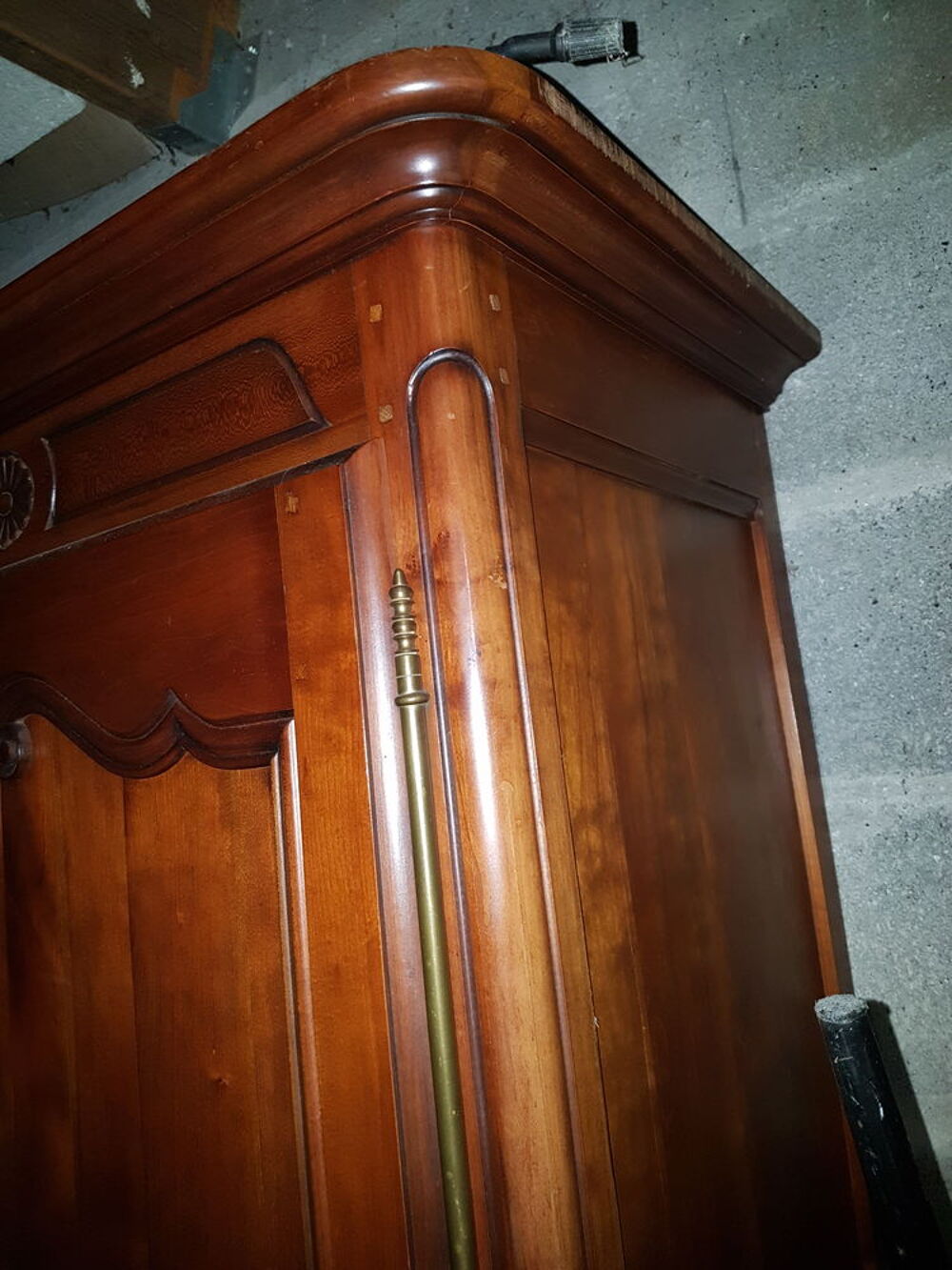 bonneti&egrave;re en merisier Meubles