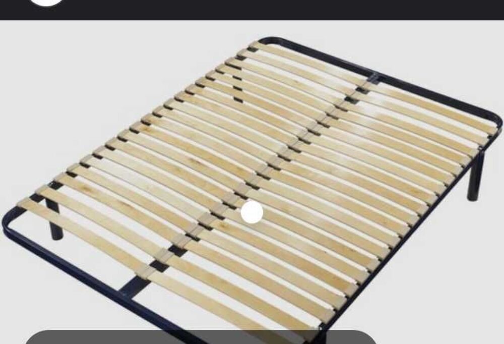 sommier+matelas ressorts 140 par 190 Meubles
