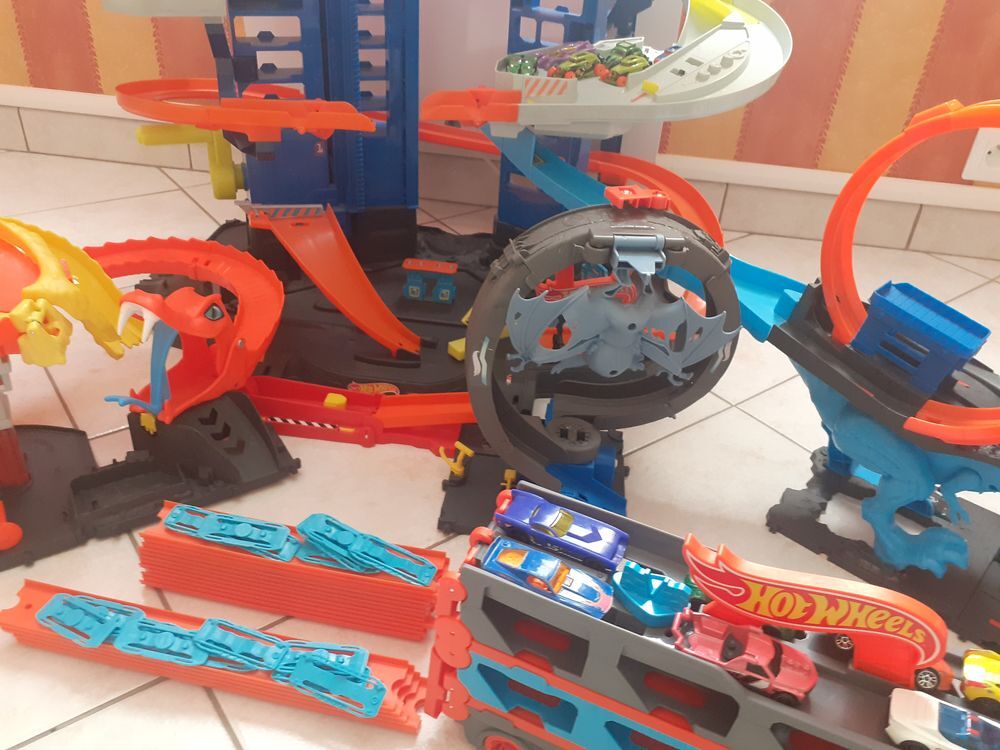 Lot de jouets Hotweels Jeux / jouets