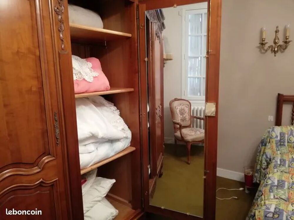 Armoire merisier. Meubles