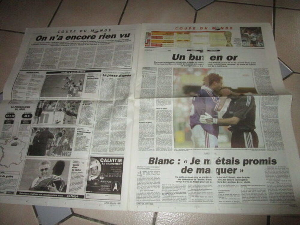 EQUIPE FOOTBALL FRANCE 1998 BUT EN OR"FRANCE PARAGUAY" 