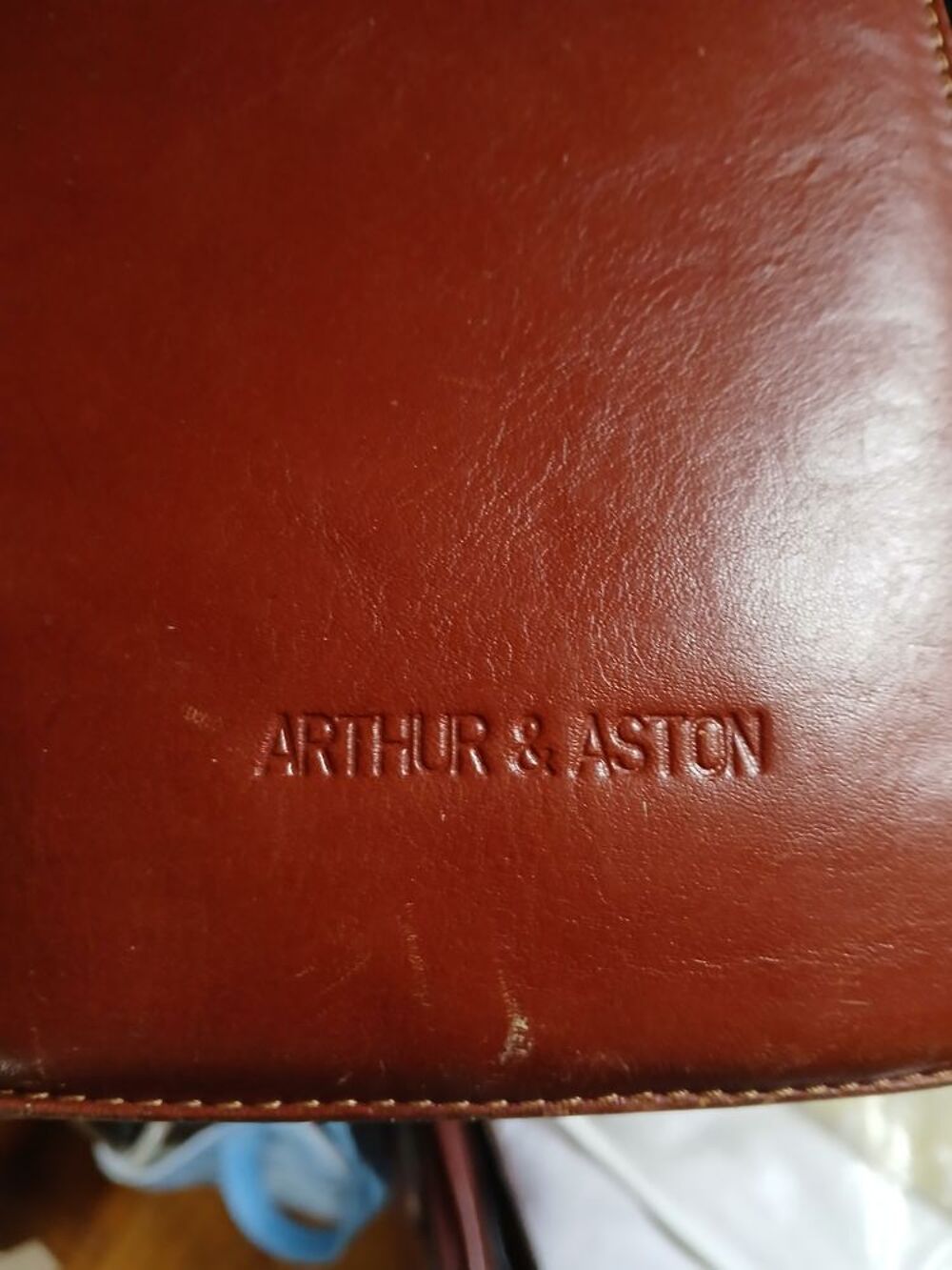  Cartable tout cuir Arthur&amp; Arson Maroquinerie