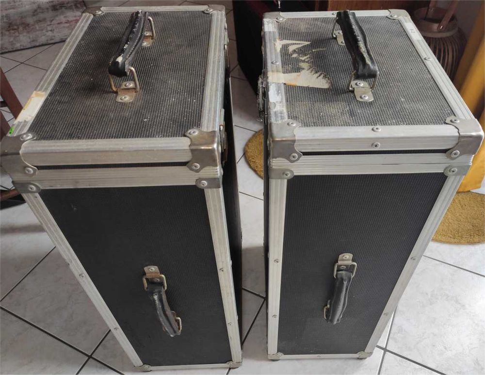 Flight Case / Malles rigides rembourr&eacute;es Lot de 2 Instruments de musique