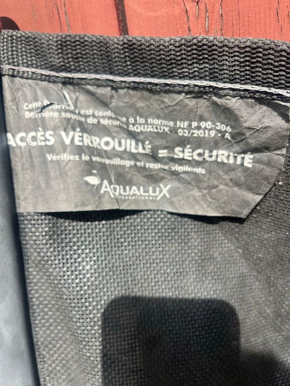 barri&egrave;res de s&eacute;curit&eacute; en filet pour piscine Jardin