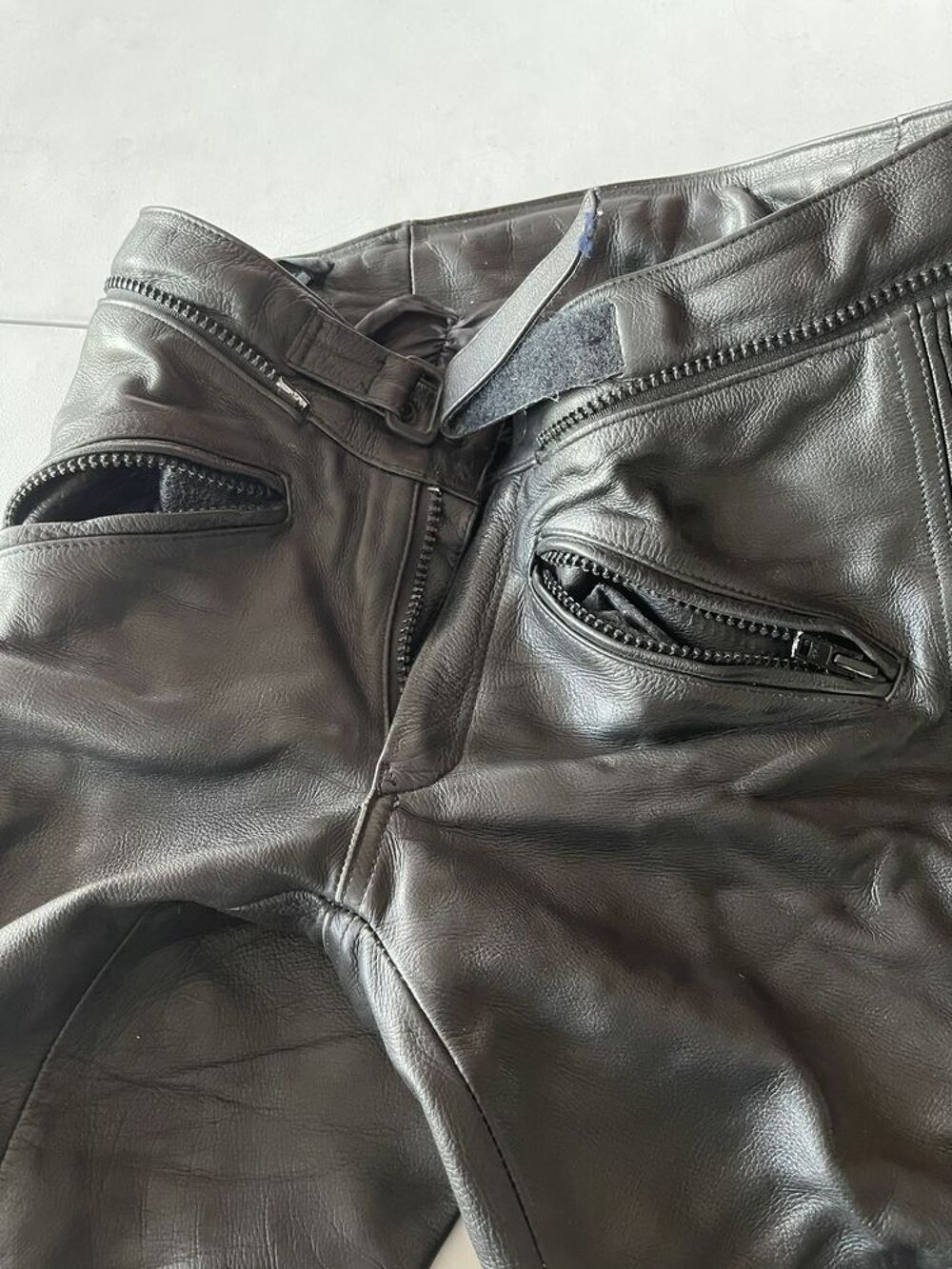 ENSEMBLE FEMME BLOUSON ET PANTALON MOTO ROUTE EN CUIR Sports