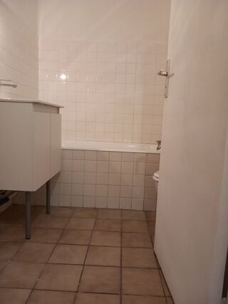  Appartement � louer 1 pi�ce 26 m� Vizille