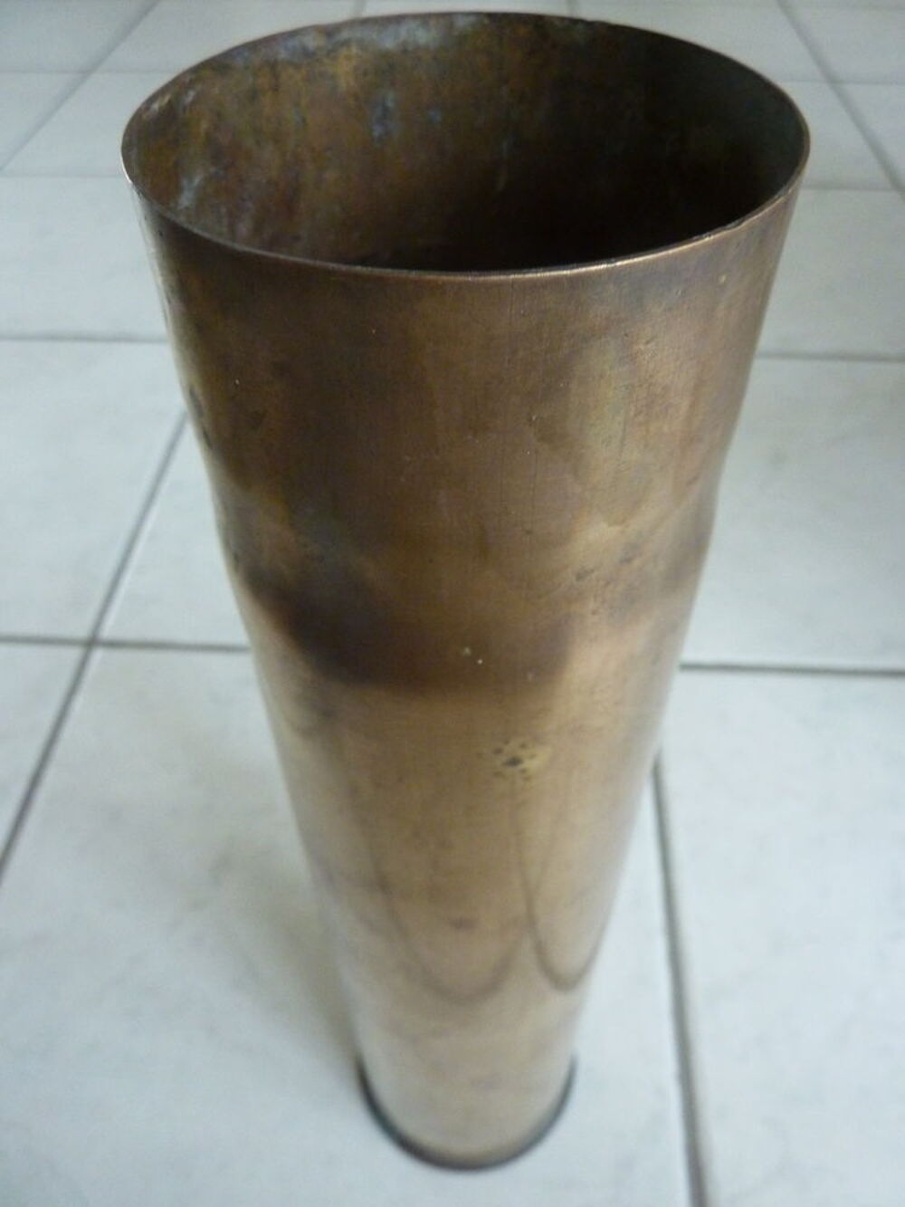 Douille d'obus de 75 mm 