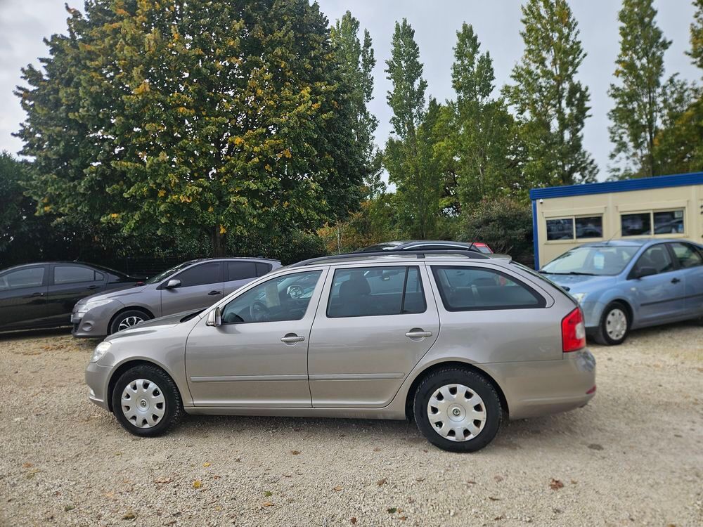 Octavia 1.2 TSI 105 Active 2012 occasion 89150 Saint-Val&eacute;rien