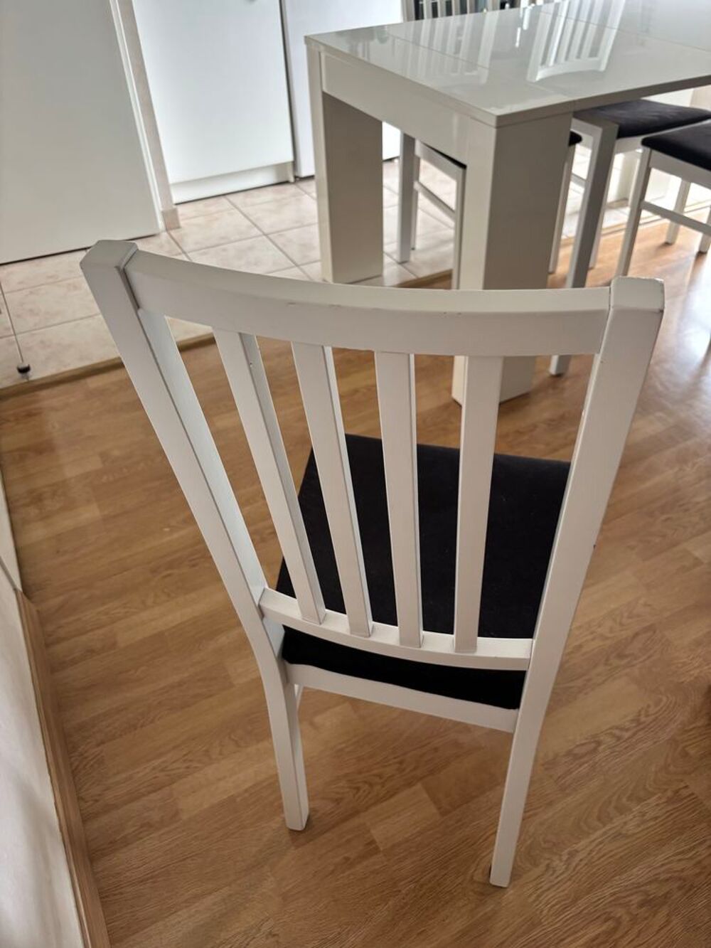 Lot de 4 chaises blanche IKEA Meubles