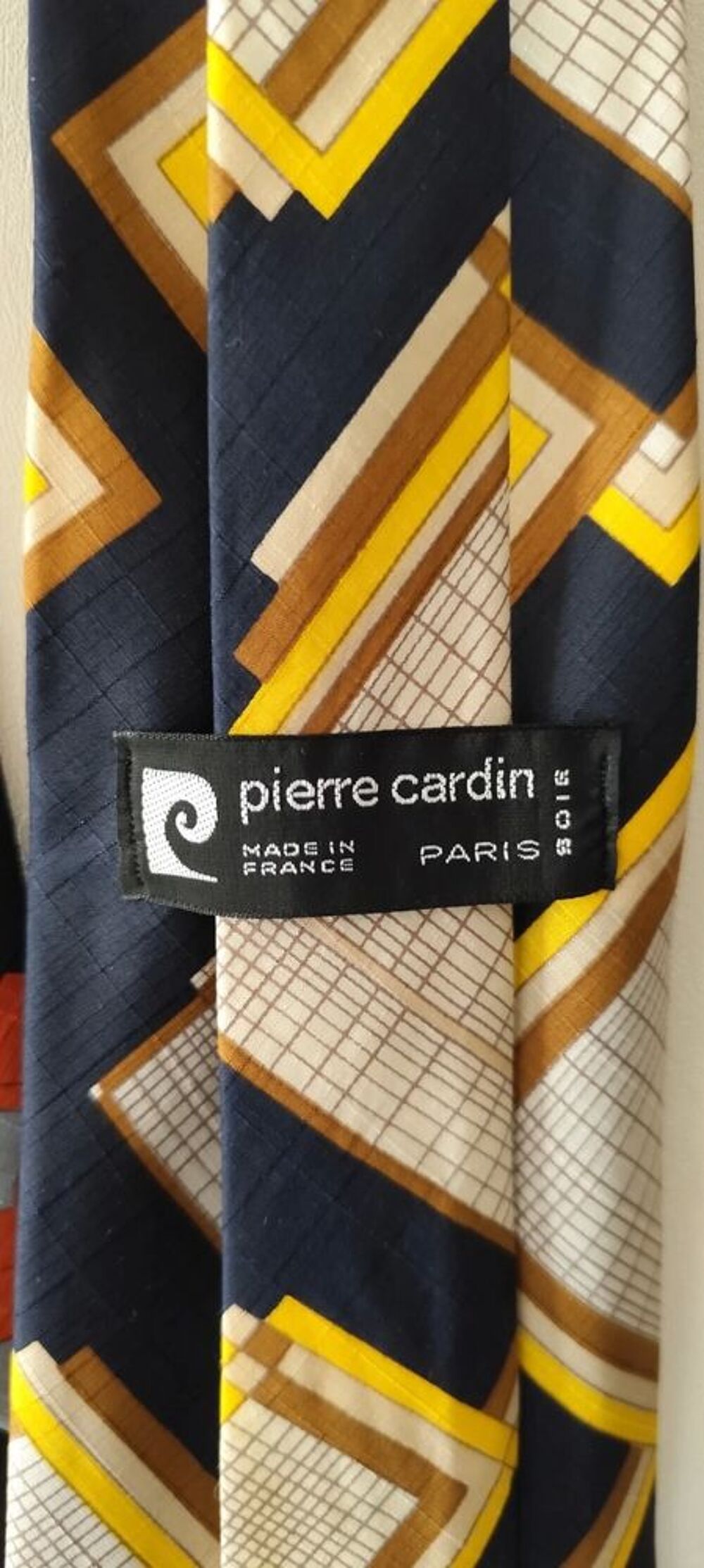 Cravates Soie Pierre CARDIN - Lot de 4 Vêtements