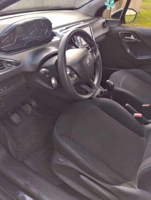 Peugeot 208 1.2 PureTech 68ch BVM5 Active