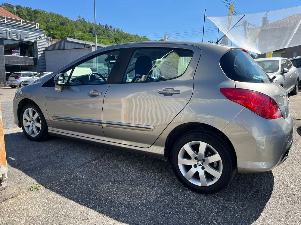 308 1.6 e-HDi 112ch FAP Active 2011 occasion 42700 Firminy