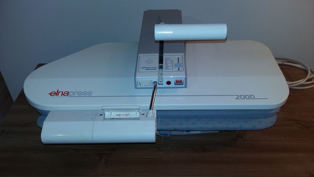 MACHINE A REPASSER &quot; elnapress 2000 &quot;
Electromnager
