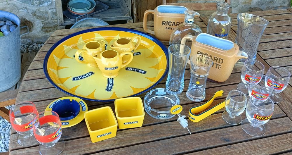Petite collection objets ricard 