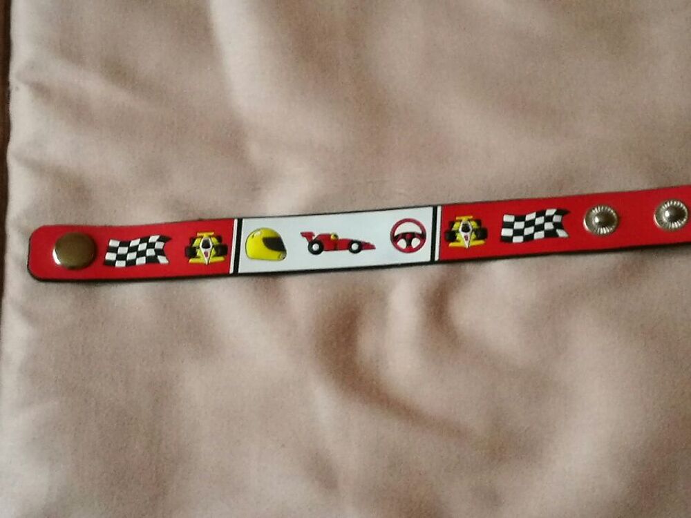 BRACELET CARS Bijoux et montres