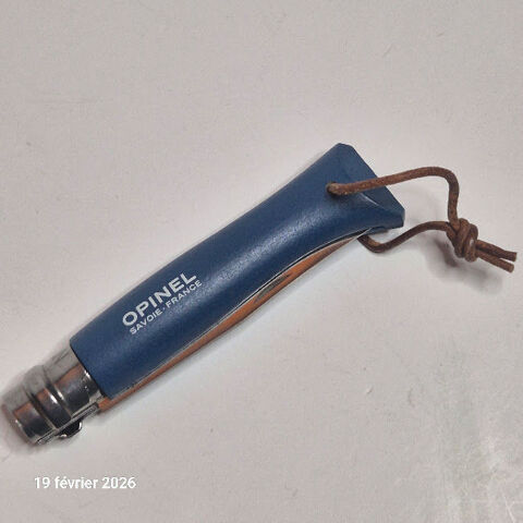 Couteau N°08 baroudeur Opinel, le couteau pliant le plus pol Saumur (49)