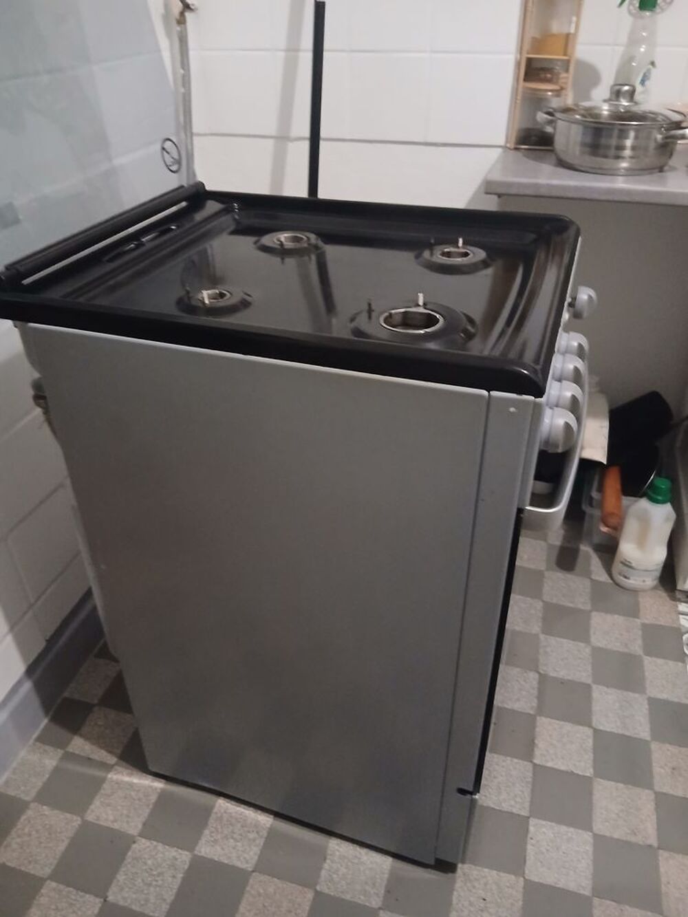 Cuisini&egrave;re Faure br&ucirc;leurs et four gaz de ville Electroménager