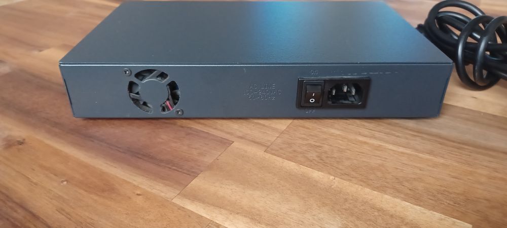 Switch de marque Net Generation Switch 8 ports Full PoE NG-P Matériel informatique
