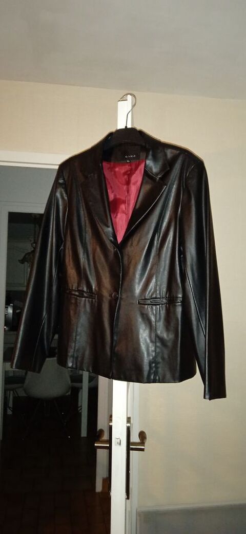 Veste en cuir femme 0 La Couronne (16)