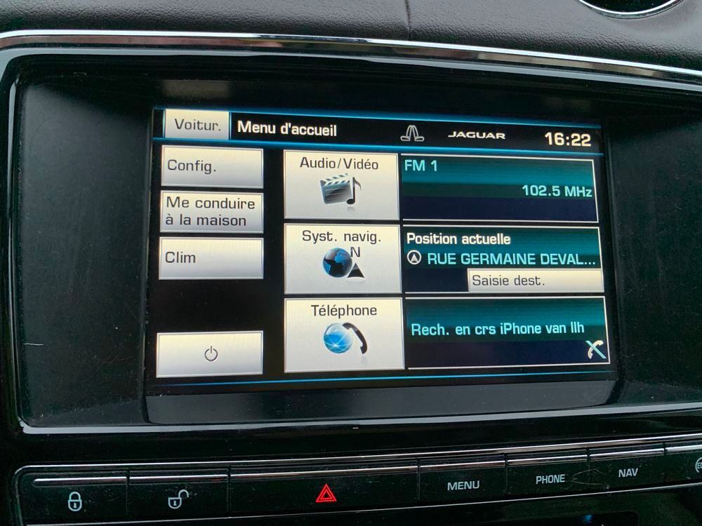 XJ V6 3.0 - 275 Diesel Luxe Premium Empattement Court A 2015 occasion 59310 Auchy-lez-Orchies