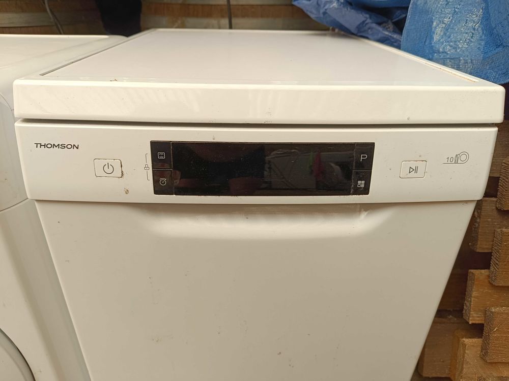 lave vaisselle Thomson 8 couverts neuf et lave linge Indesit 7kg Ppush Go Electroménager