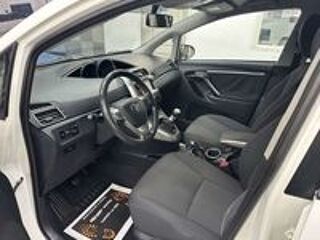 Verso 124 D-4D 7pl FAP Active 2014 occasion 06600 Antibes