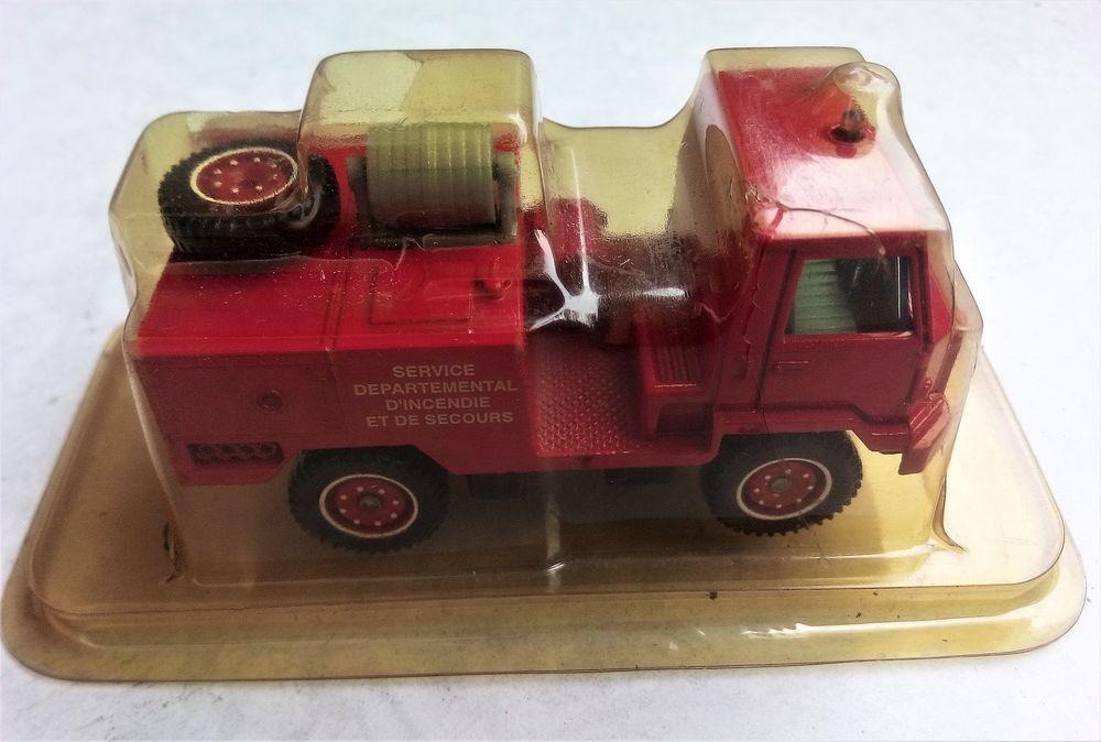 lot 3 v&eacute;hicules pompiers solido 1/50 id&eacute;e cadeau 