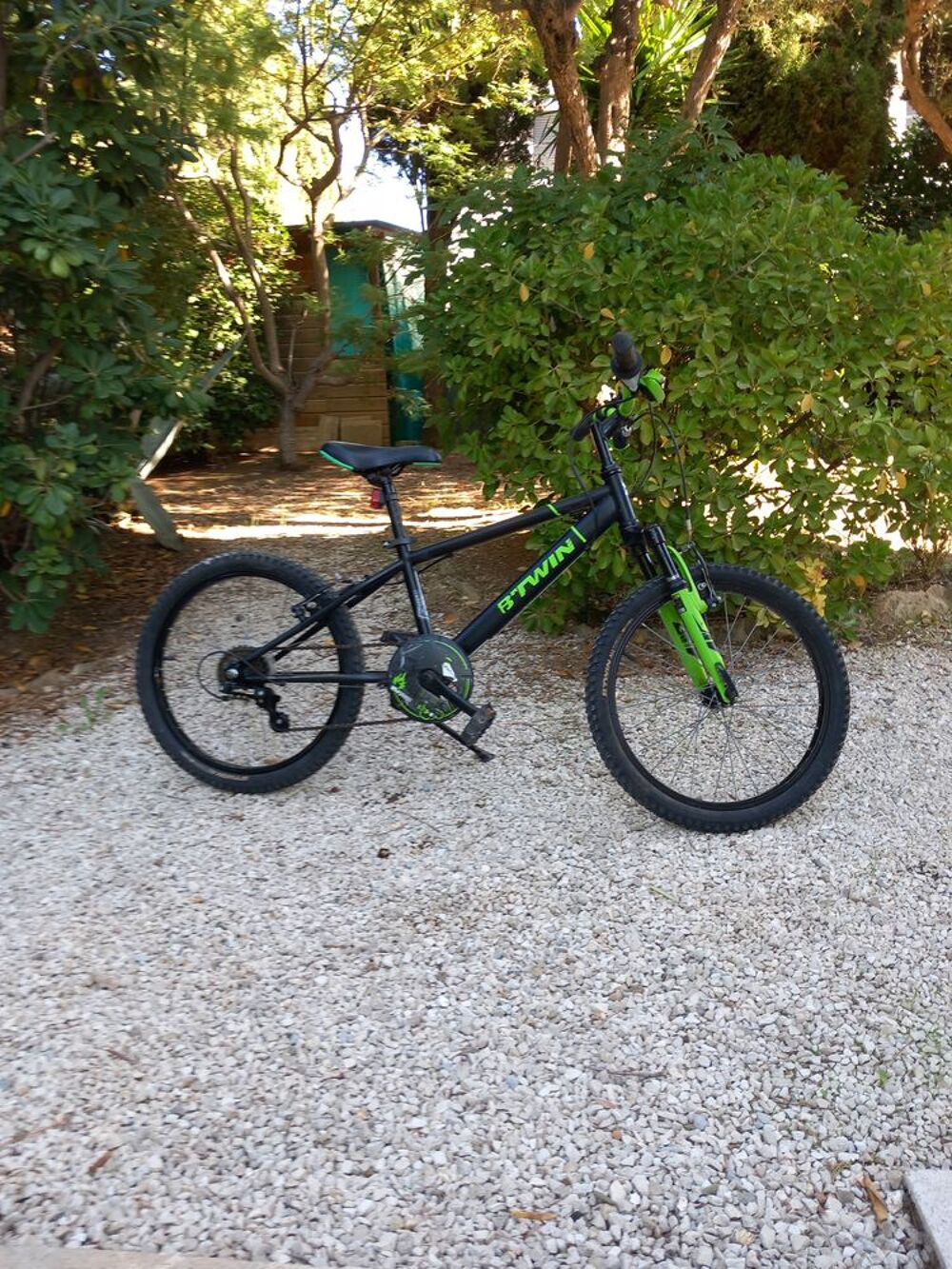V&eacute;lo B"TWIN 20" Vélos