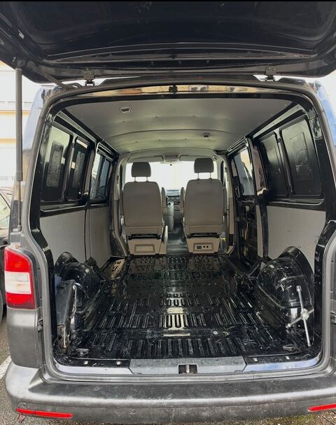 Volkswagen MULTIVAN T5 2013 occasion V&eacute;nissieux 69200